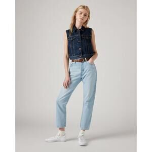 Levi's Light Wash High-Rise Mom Jeans
